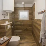 Marcelovi Dvori 3*