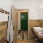 Marcelovi Dvori 3*