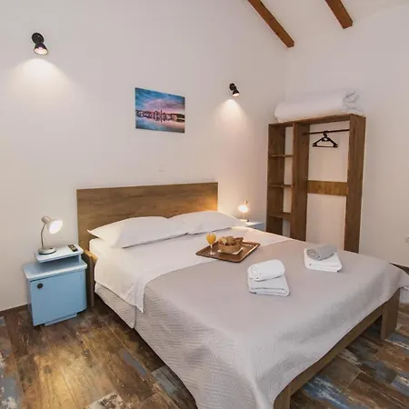 Marcelovi Dvori 皮罗瓦茨