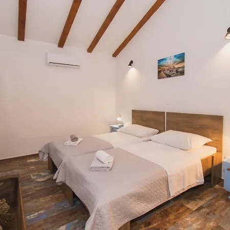 Marcelovi Dvori 住宿加早餐酒店 3*