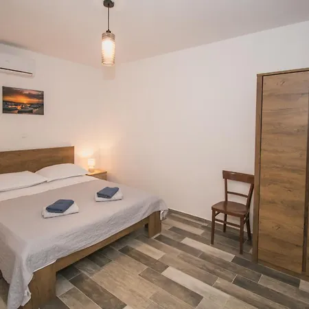 Marcelovi Dvori Bed & Breakfast 3*