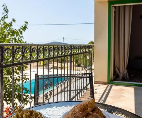 Marcelovi Dvori Pirovac