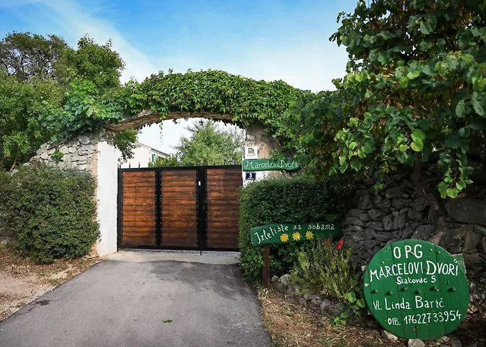 Marcelovi Dvori بيروفاتش