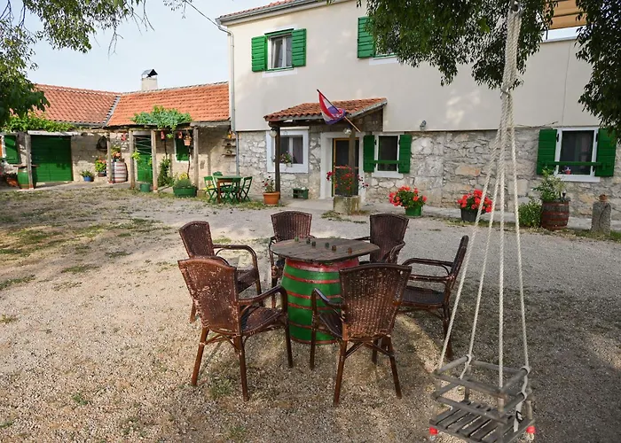 Bed & Breakfast Marcelovi Dvori 3*