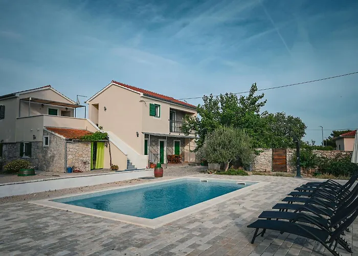 Marcelovi Dvori بيروفاتش